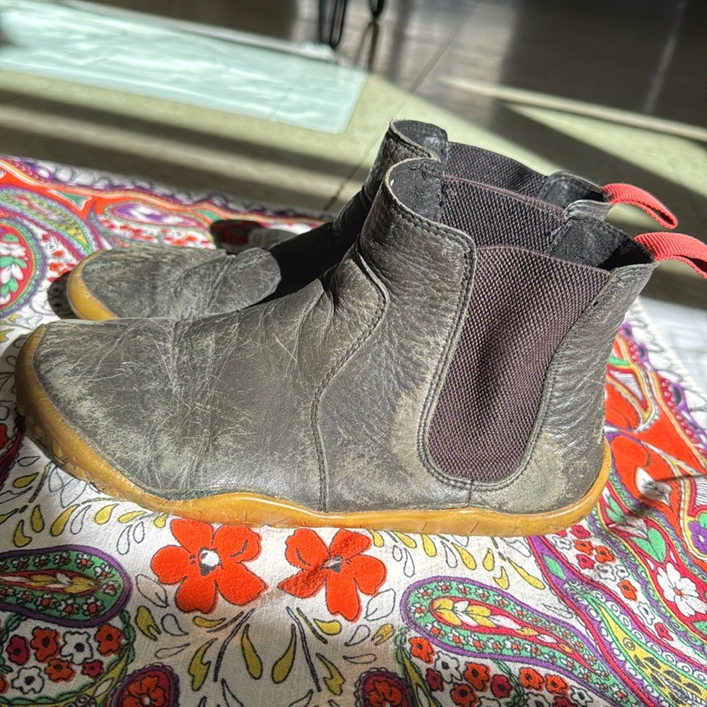 Vivo barefoot kids shoes size 35 EU boys or girls